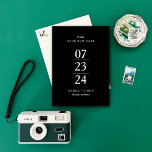 Simply Modern Save the Date<br><div class="desc">Ce simple,  mais moderne enregistrer la date élégamment met en évidence la date des couples! Et vous pouvez customiser à n'importe quelle couleur !</div>