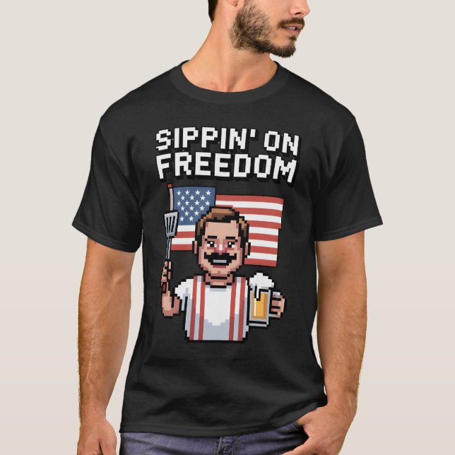 Sipping on Freedom Pixel Art 4 juillet T-shirt (Devant)