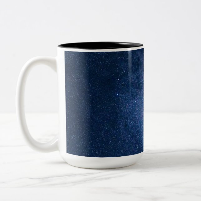 "Sips sereins : L'élégance de la Mug Café Bleu" (Gauche)