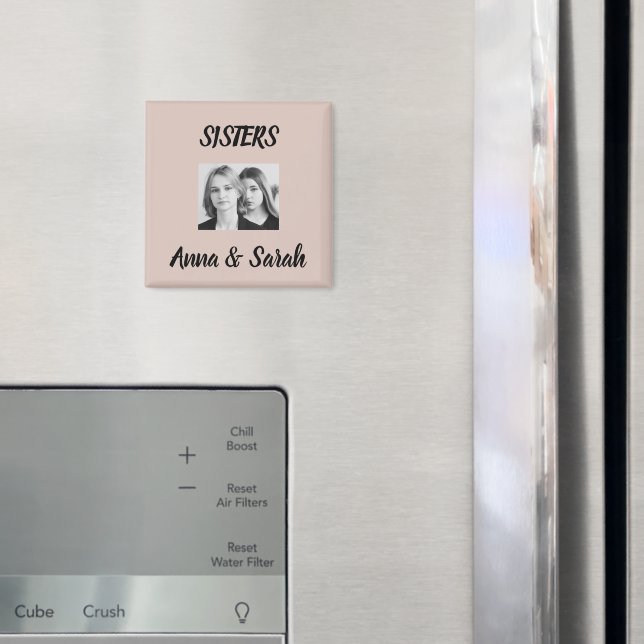 Sister Gift Magnet – Personalized with Names&Photo (In situ (réfrigérateur))