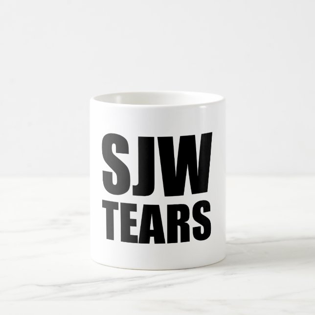 SJW déchire la tasse (Centre)