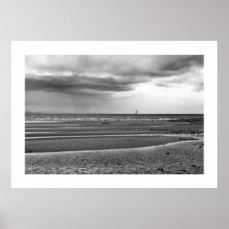 Skate surf à la plage poster noir et blanc