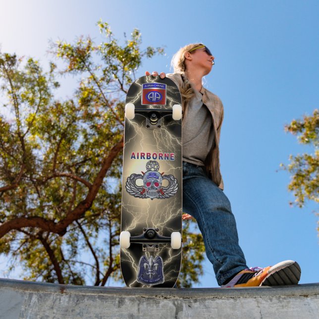 Skateboard 82e division aéroportée (Extérieur 1)