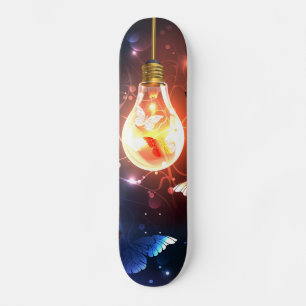 Skateboard Ampoule lumineuse avec papillons nocturnes
