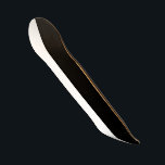 SKATEBOARD ANCIEN PONT NOIR ET BLANC DE L'ÉCOLE<br><div class="desc">Traverser la demi-pipe comme c'est OU...  Customisez-le avec votre propre flair personnel!</div>