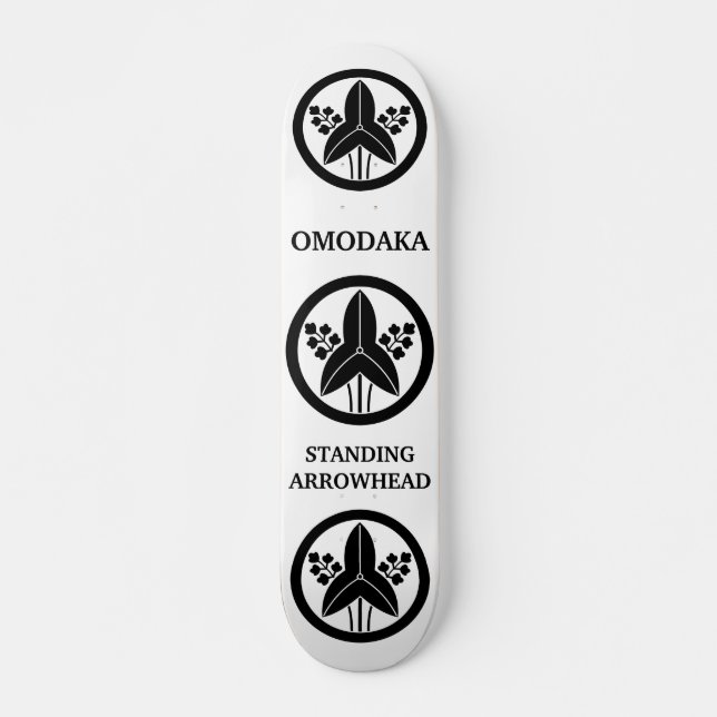 Skateboard Arrowhead debout en cercle (Devant)
