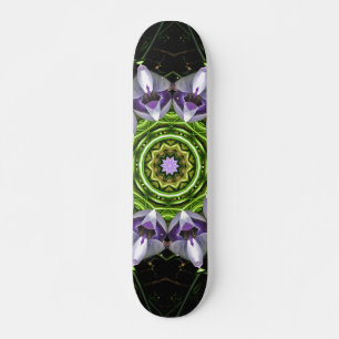 Skateboard Art de kaléidoscope de mandala floral pourpre