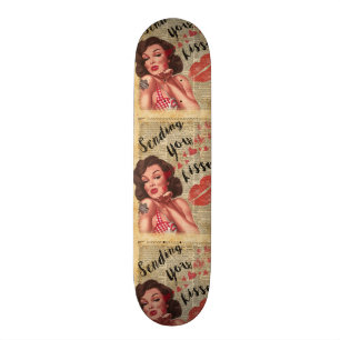 Skateboard Art vintage de la fille Pin- envoyant des baisers