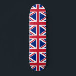 Skateboard avec drapeau du Royaume-Uni<br><div class="desc">Roulez en style avec notre skateboard exclusif avec le drapeau du Royaume-Uni! Conçu avec une attention méticuleuse aux détails, ce skateboard est plus qu’un simple voyage, c’est une célébration du riche patrimoine et de la fierté culturelle du Royaume-Uni. Le design accrocheur met en évidence l'emblématique Union Jack, faisant de ce...</div>