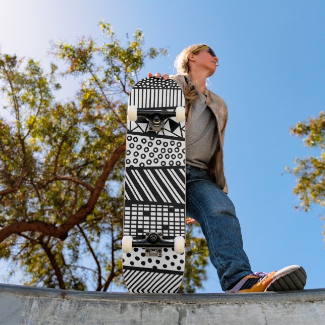 Skateboard Black and white (Extérieur 1)