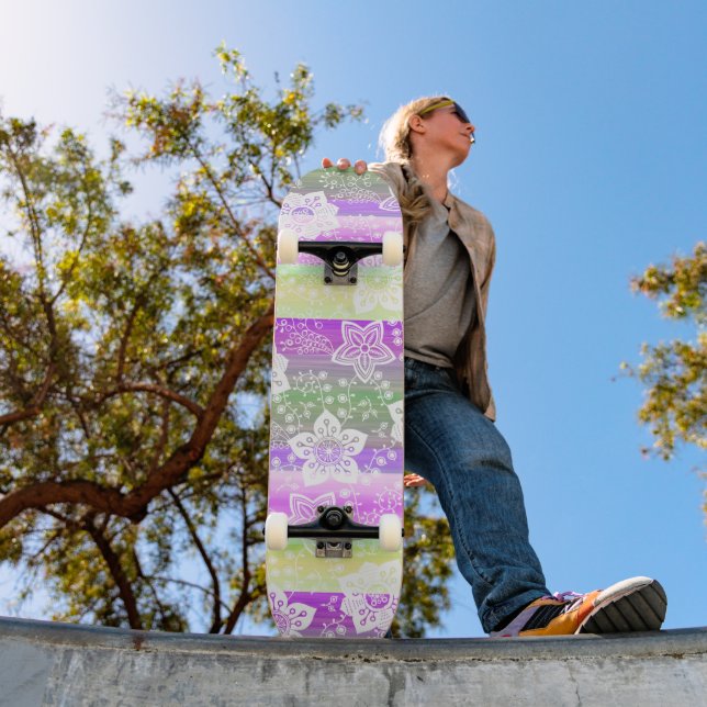 Skateboard Blanc Floral rose chaud pourpre citron vert rayure (Extérieur 1)