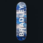 Skateboard Blue Modern Abstrait Personnalisé Nom<br><div class="desc">Blue Modern Abstrait Personnalisé Nom personnalisé Skateboard vous propose votre nom personnalisé dans la typographie moderne sur un arrière - plan abstrait bleu et gris. Personnalisez en modifiant le texte dans la zone de texte fournie. Offrez un cadeau sur mesure, un skateboard personnalisé à votre skateboarder préféré pour Noël, anniversaire...</div>