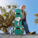 Skateboard cacahuètes | Tournages de snoopy<br><div class="desc">Snoopy est l'adorable beagle de Charlie Brown dans la bande dessinée Peanuts de Charles M. Schulz. Découvrez ce joli dessin de cacahuètes avec ce chien adorable.</div>