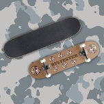 Skateboard Camouflage de l'armée de Cute Kawaii Monogramme su<br><div class="desc">Préparez-vous à l'aventure avec ce skateboard Camouflage de l'armée de Cute Kawaii, qui présente un monogramme amusant sur un arrière - plan brun vibrant. La conception ludique du camouflage, avec ses détails inspirés du kawaii, apporte une touche de fantaisie à leurs promenades. Avec des camions robustes et des roues lisses,...</div>