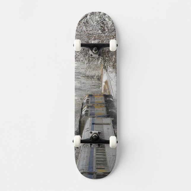 Skateboard Canada, Alberta. Train des neiges de VIA Rail entr (Recto)