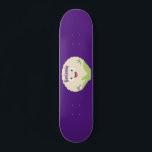 Skateboard Caricature de légume de chou-fleur joyeux<br><div class="desc">Ce joli chou-fleur est plein de plaisir végétal! Dessiné dans un joyeux style de dessin animé pour les amateurs de légumes !</div>