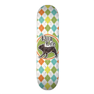 Skateboard Carlin amusant ; Motif de Jacquard coloré