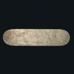 Skateboard Carte du Texas aux frontières du comté<br><div class="desc">Cette carte extraordinaire de l'état du Texas montre comment les lignes du comté ont été dessinées. Il contient également des rendus de l'Alamo,  un derrick à l'huile,  et des cowboys sur les chevaux. Montrez un peu d'amour à Lone Star State en achetant cette impression!</div>