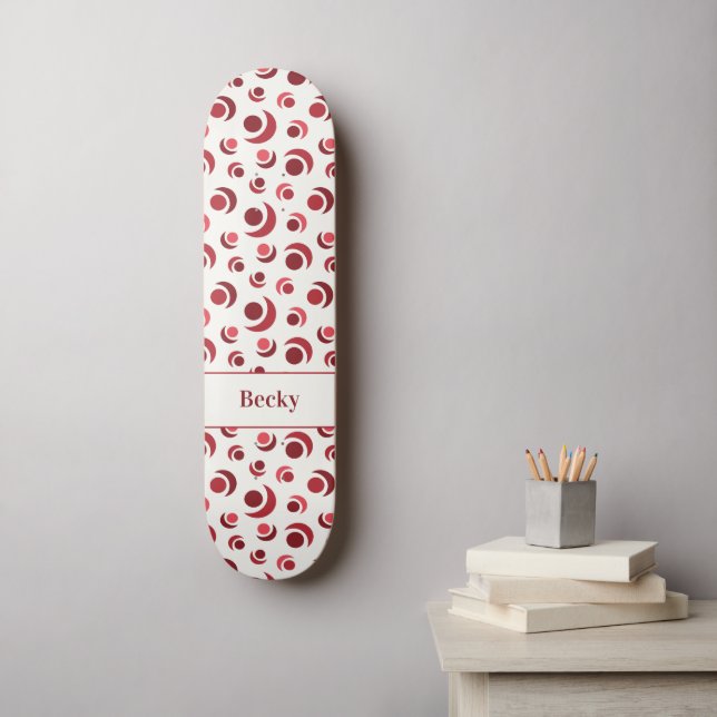 Skateboard Cercles abstraits et croissants en rouge plus Nom (Art mural)