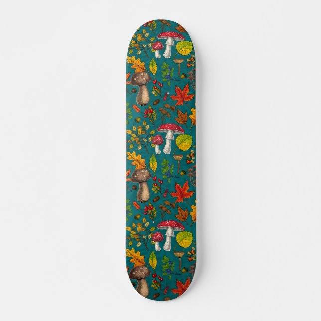 Skateboard Champignons d'automne, feuilles, noix et baies sur (Devant)