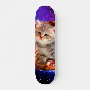 Skateboard Chats dans la pizza spatiale