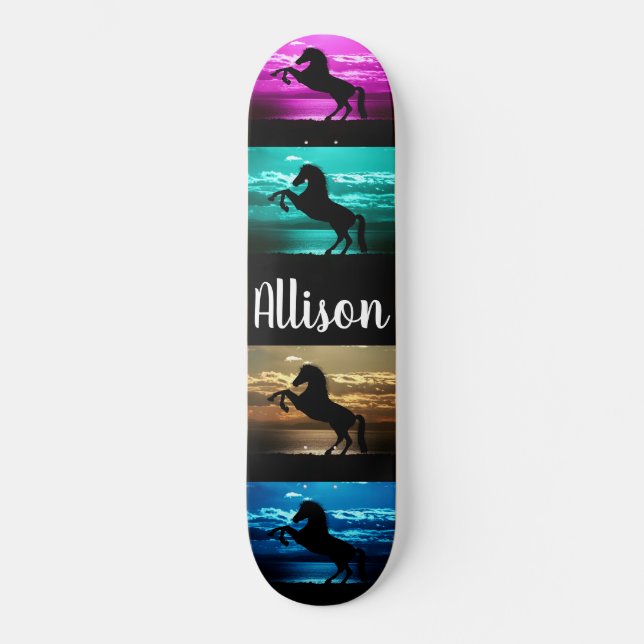 Skateboard Cheval noir violet, Bleu, Turquoise, Ciel doré & E (Recto)