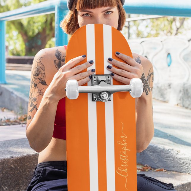 Skateboard Classic Orange Blanc Or Monogramme Stripes De Cour (Classic Orange White Gold Monogram Racing Stripes Skateboard)