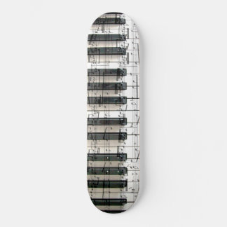 Skateboard clavier piano musique noir et blanc