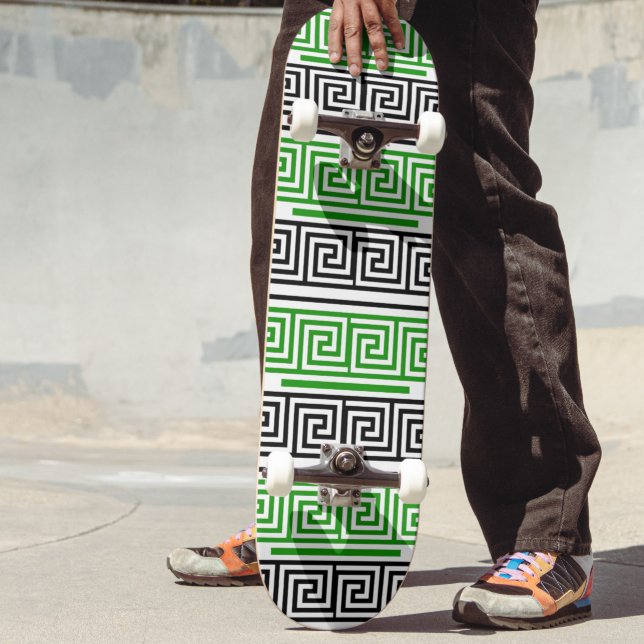 Skateboard Conception de motif de frise à clé grecque noire v (Créateur téléchargé)