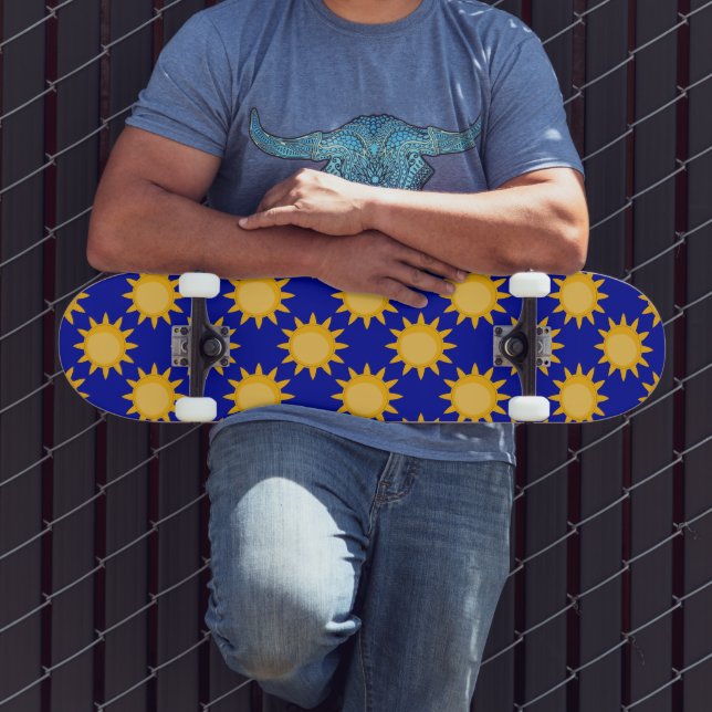 Skateboard Conception de motif de soleil ensoleillé sur fond  (Extérieur 3)