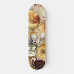Skateboard Coques de mer sur la plage