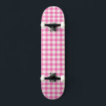 Skateboard Cottagecore En vichy rose<br><div class="desc">Pique-nique printanière moderne,  avec motif tartan en vichy plaid aux couleurs chaudes rose et blanc.</div>