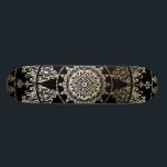 Skateboard Couleur faite sur commande du mandala | de feuille<br><div class="desc">Couleur faite sur commande du mandala | de feuille d'or. Mandala complexe de motif de damassé avec le recouvrement de feuille d'or de faux. Vous pouvez changer la couleur de l'arrière - plan en quelque chose que vous voulez. Vous pouvez également vous déplacer, tourner et remettre à la côte les...</div>