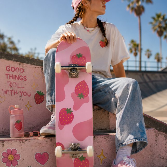 Skateboard Cute Kawaii Motif de la vache fraise (Créateur téléchargé)