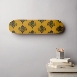 Skateboard Damas noir sur motif jaune moutarde