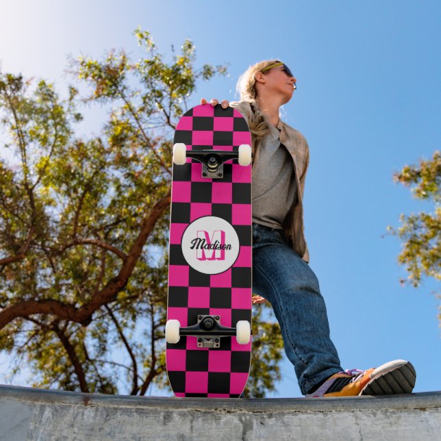 Skateboard Damas roses chauds noirs rétro Monogramme (Extérieur 1)