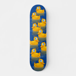 Skateboard De Bons Canards En Caoutchouc Qui Vous Regardent