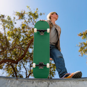 Skateboard Découvrez la beauté d'une image de ciel bleu vif