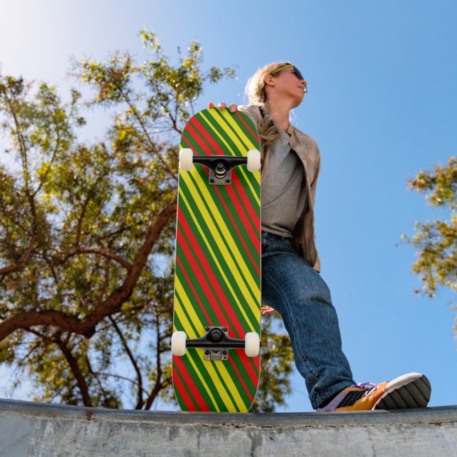 Skateboard Dessin à rayures verticales vert jaune rouge   (Extérieur 1)