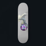 Skateboard Dragon de glace blanc avec la sphère magique<br><div class="desc">Cette conception peut être personnalisée en choisissant l'option personnaliser pour ajouter du texte ou apporter d'autres modifications. Si ce produit a la possibilité de transférer la conception à un autre article, s'il vous plaît assurez-vous d'ajuster la conception pour s'adapter si nécessaire. Contactez-moi à colorflowcreations@gmail.com si vous souhaitez avoir cette conception...</div>