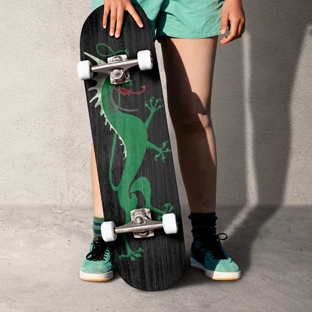 Skateboard Dragon vert (Créateur téléchargé)
