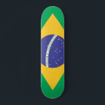 Skateboard Drapeau Brasil<br><div class="desc">Vous pouvez TRANSFÉRER ce DESIGN à d'autres produits Zazzle. Les drapeaux sont fabriqués en graphismes vectoriels haute résolution pour une impression professionnelle. Merci pour choisir mes designs et s'arrêter en magasin Pedro Vale.</div>