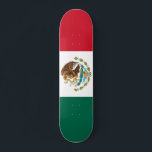 Skateboard Drapeau mexicain - Drapeau mexicain<br><div class="desc">Drapeau patriotique mexicain. Disponible sur de nombreux cadeaux de haute qualité drapeaux mexicains,  chemises de drapeau mexicaines et souvenirs de drapeau mexicain. Visitez notre magasin pour trouver plus de cadeaux de drapeaux de pays!</div>