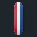 Skateboard Drapeau néerlandais<br><div class="desc">Ce dessin est orné du drapeau national de la Pays-Bas (connu de manière informelle sous le nom de Hollande), un pays principalement situé en Europe de l'Ouest et en partie dans les Caraïbes, formant le plus grand pays constitutif du Royaume de la Pays-Bas. En Europe, il se compose de 12...</div>