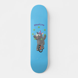 Skateboard Drôle rhinocéros mignon jonglant sur monocycle