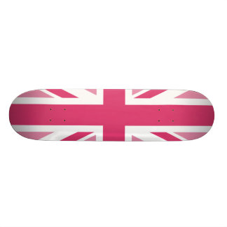 Skateboard ~ d'Union Jack dans des roses Girly