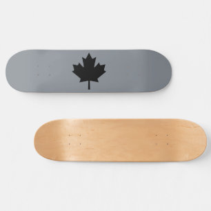 Skateboard Écran canadien noir en feuille d'érable