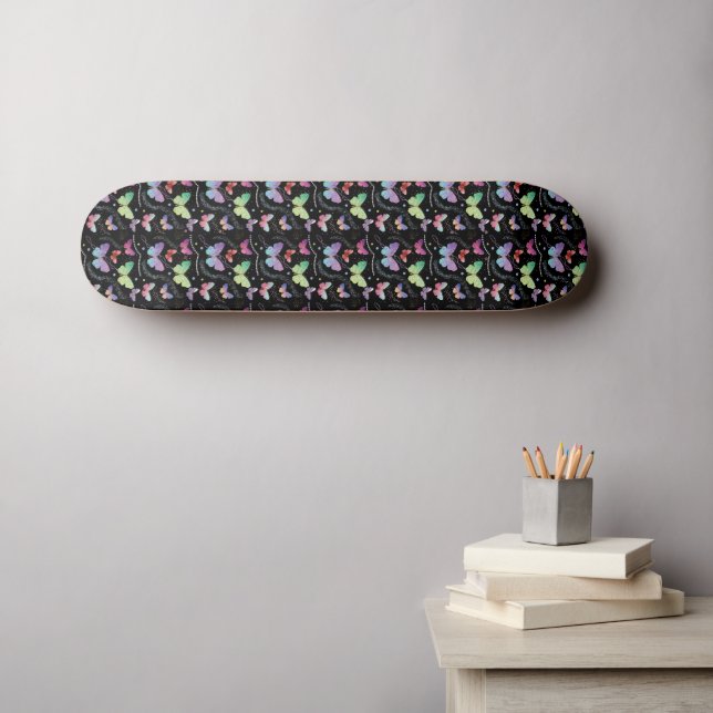 Skateboard Élégant Papillons violets et bleus brillants (Art mural (Horz))