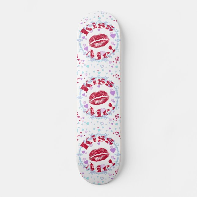Skateboard Embrasse-Moi ! Lèvres Rouges Avec Coeurs (Recto)