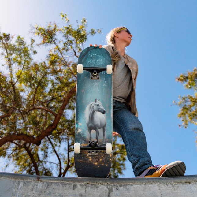 Skateboard Étalon Enchanté (Extérieur 1)